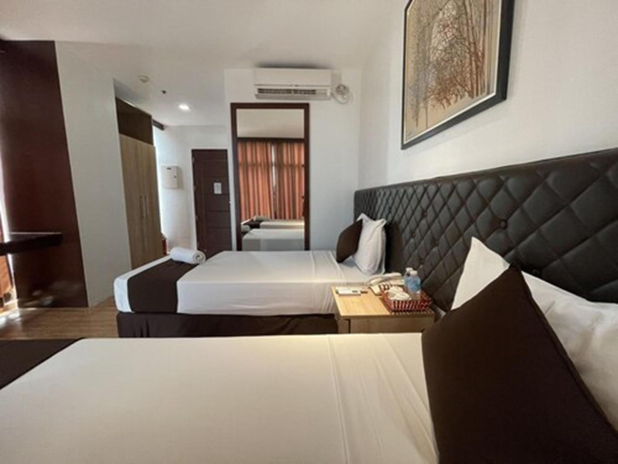 Cebu Capitol Central Hotel & Suites Powered By Cocotel Oda fotoğraf